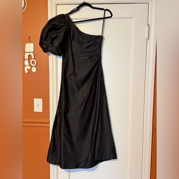 Aureta One-Shoulder Puff-Sleeve Dress - Picture 6 of 15